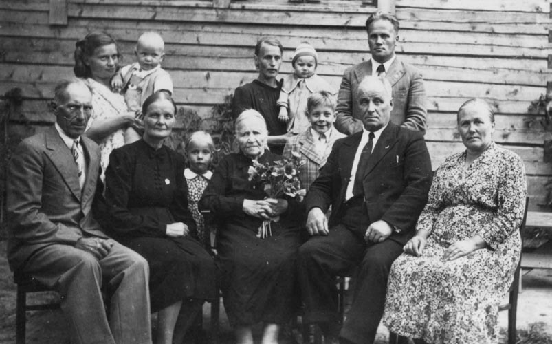 Hinkkanen Katri 75-vuotta
